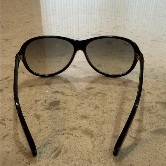 Ray-Ban Vintage Glossy Black Sunglasses - Picture 4 of 9